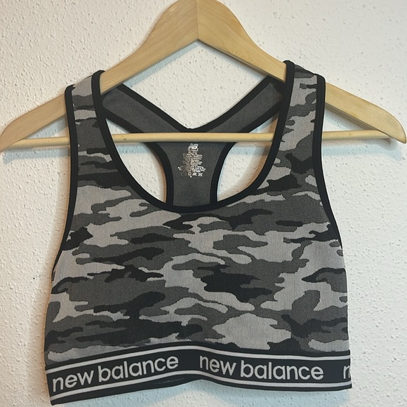 New Balance Camo Sports Bra Size XL with Removable Pads - Picture 2 of 4